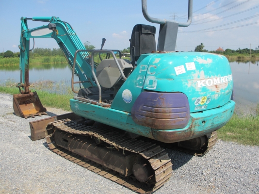 PC30-7 รถเก่าญี่ปุ่นสวยมาก พร้อมใช้งาน