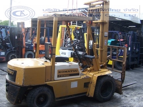 ขาย รถโฟล์คลิฟท์ KOMATSU รุ่น FD20-10