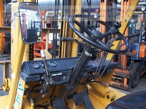 ขาย รถโฟล์คลิฟท์ KOMATSU รุ่น FD20-10