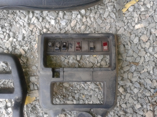 อะไหร่  VOLVO 244 GL หลายอย่าง