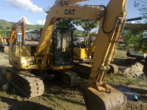 ขายรถขุดเก่านอก CAT E70B แทรคยาง ตามสภาพ