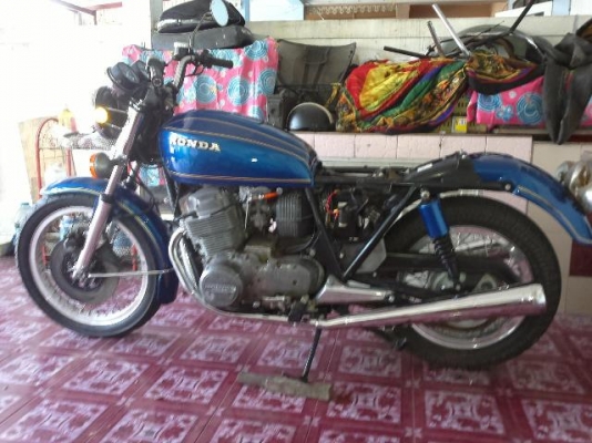 ขาย CB750 แปดวาล์ เกียร์ออโต้...!!!!!!