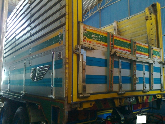 ขาย FM2K NLD 10 ล้อ 2 เพลา กระบะอลูมิเนียม มีระบบลากจูง