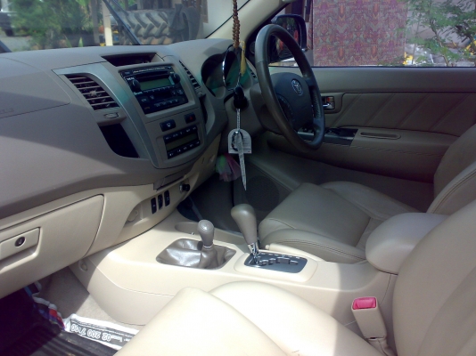 ขายtoyota fortuner 2.7v auto 4x4
