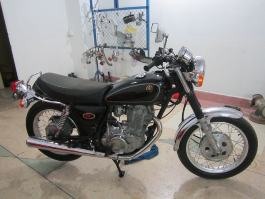 มาแล้วครับ SR400 ปี2000 เดิมๆสวยๆไม่ผิดหวัง อินวอยชื่อคนซื้อครับ ระบบไฟออกทุกจุด*** รับสั่งประกอบเฉพาะSR400นะครับรายละเอียดโทรเลย