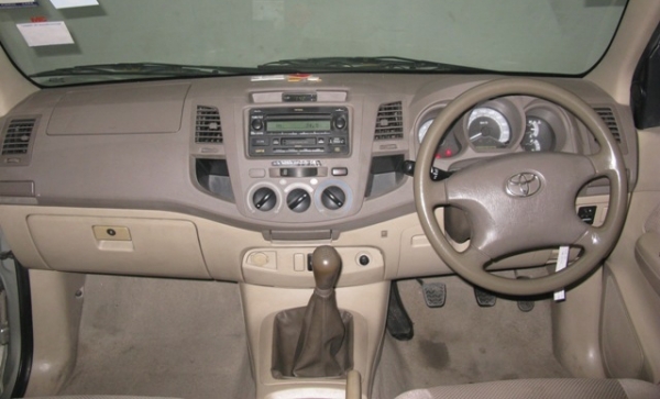 ขาย Toyota Vigo 2007 รถบ้านพร้อมโอน สนใจติดต่อ 0861060111