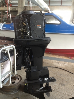 เครื่องเรือ เมอคิวลี่ 125 แรง  ราคา 92000