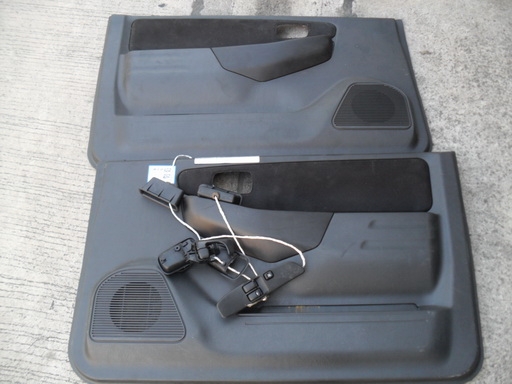 ขายชุดเบาะRECARO หน้าหลังของPAJERO MINIครับ ครบเซ็ต