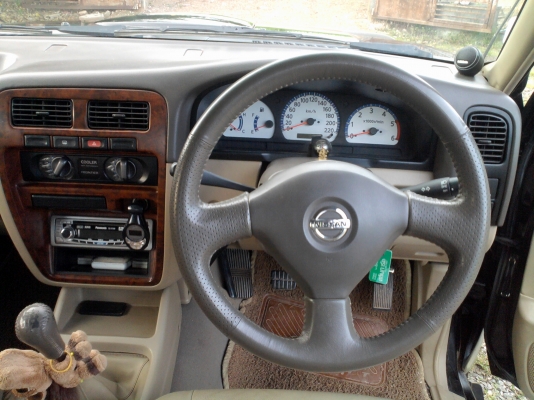 นิสสัน ฟรอนเทียร์ 4 ประตู สีดำ แต่งครบ นิสสัน ฟรอนเทียร์ 4 ประตู สีดำ แต่งครบ