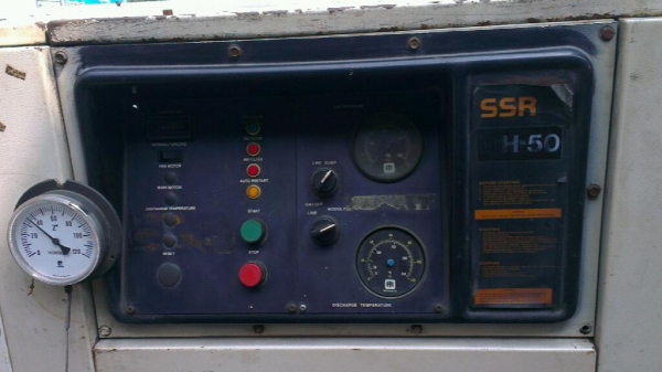 ขายด่วน ปั้มลม Air Screw ยี่ห้อ INGERSOLL Rand 58.5KW (75HP) พร้อมใช้งาน นครปฐม