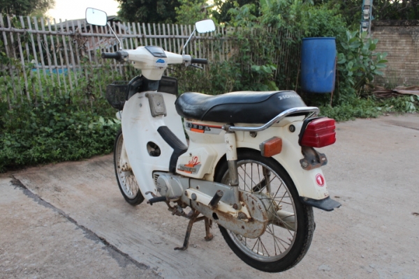 C700สีขาว(สีหายาก)ทะเบียนโอนพร้อมประกวดขายถูก12800บาท