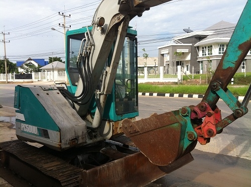 รถแบคโฮ Komatsu PC50UU-1 รถแบคโฮ Komatsu PC50UU-1