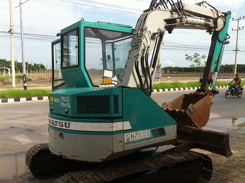 รถแบคโฮ Komatsu PC50UU-1 รถแบคโฮ Komatsu PC50UU-1