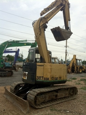 ขาย รถแบคโฮ CAT 307 SSR (เท่า PC 75) นำเข้าจากญี่ปุ่น ชมVDOการทำงานได้ครับ ติดต่อ 089-8368497 ขาย รถแบคโฮ CAT 307 SSR (เท่า PC 75) นำเข้าจากญี่ปุ่น ชมVDOการทำงานได้ครับ ติดต่อ 089-8368497