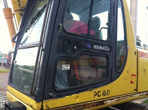 ขายรถแบคโฮ KOMATSU PC160-6K รถปี2001 นำเข้าจากญิ่ปุ่น ชมVDOการทำงานได้ครับ ติดต่อ 089-8368497 ขายรถแบคโฮ KOMATSU PC160-6K รถปี2001 นำเข้าจากญิ่ปุ่น ชมVDOการทำงานได้ครับ ติดต่อ 089-8368497