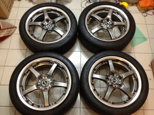ขายล้อแม็กขอบ 17 Volk Racing 5 รู 114 +ยางปี 11 ราคา 12900 บ.