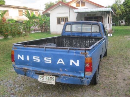 ขายถูก Datsun 620 ช้างเหยียบ