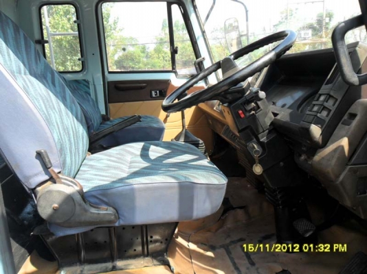 Isuzu Rocky 160 แรงม้า,หัวขาว,ยาว 6.5 เมตร คัสซีใหญ่,ไม่ดั้ม