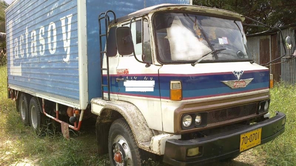 Hino KT925 เครื่อง EH700 เพลาเดียวตู้ยาว 6.5 เมตร 3 ประตู