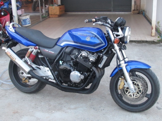 บรีส ไบค์ ช็อป/// ขาย CB400 SF TEC1 ปี2001 อินวอยล์สรรพสามิต