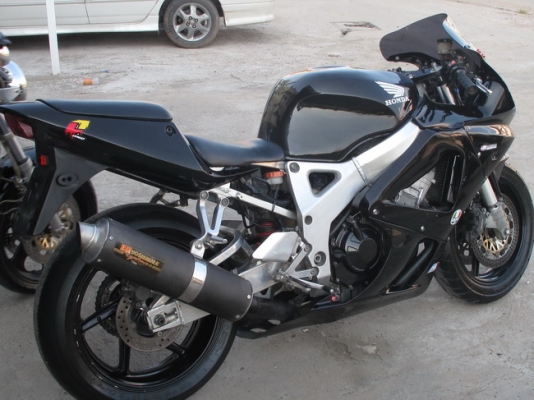 บรีส ไบค์ ช็อป///ขาย CBR 900 แต่งแฟริ่ง929 ท่อแต่ง รถอินวอยล์ บรีส ไบค์ ช็อป///ขาย CBR 900 แต่งแฟริ่ง929 ท่อแต่ง รถอินวอยล์