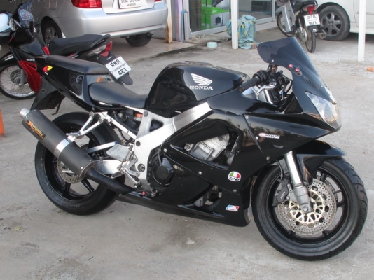 บรีส ไบค์ ช็อป///ขาย CBR 900 แต่งแฟริ่ง929 ท่อแต่ง รถอินวอยล์