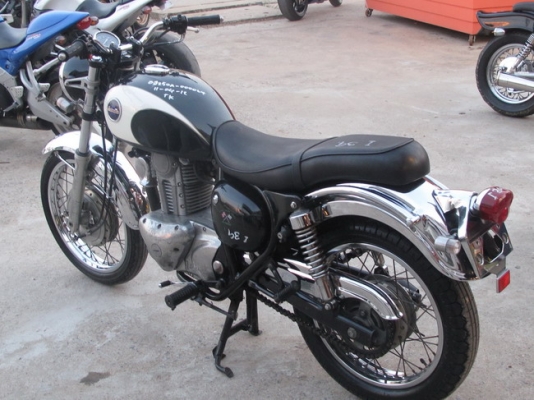 บรีส ไบค์ ช็อป/// ขาย kawasaki estrella 250 ปี2003 คาร์บูไฟฟ้า ประกอบใหม่