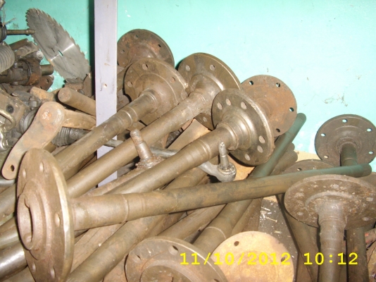 เพลาหลัง รถยนต์ ราคา เหมา ตันละ 250 (หนัก 15 กก.เหล็ก โลละ 10บาทก็คุ้มแล้ว)