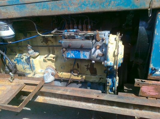 ฝากขาย ford  6 สูบเครื่องแน่นดี