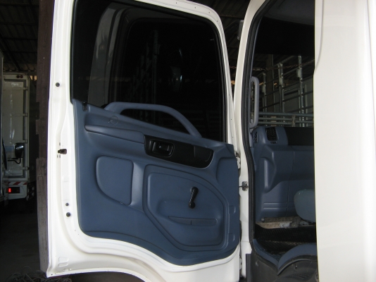 ขาย 6 ล้อ ฮีโน่ เมก้า 175 แรง ยาว 6.50 ม. ปี 2007 สภาพสวยจัดกว่า 99\% เครื่องแน่น คัสซีสวยกิ๊ป พร้อมใช้ สนใจชมรถก่อนได้ครับ ขาย 6 ล้อ ฮีโน่ เมก้า 175 แรง ยาว 6.50 ม. ปี 2007 สภาพสวยจัดกว่า 99\% เครื่องแน่น คัสซีสวยกิ๊ป พร้อมใช้ สนใจชมรถก่อนได้ครับ