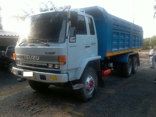 Isuzu Rocky 240 หัวฟ้าแท้เดิมๆจากห้าง,ยางดีคัสซีผ่าน,เครื่องแห้งแรงดีไม่มีโหลด