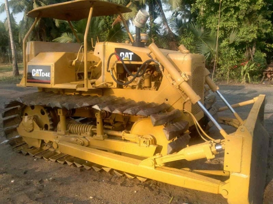 Catterpillar D4E หัวฉีดไดเร็ค แคเรีย 2 ลูก เก็บใหม่หมดพร้อมลุย