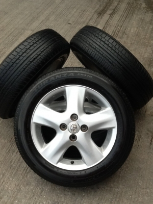 ขายล้อแม๊กพร้อมยาง 4 รู100 ดอกยังดี 175/65/15