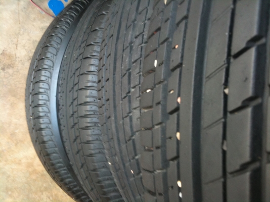 ขายล้อแม๊กพร้อมยาง 4 รู100 ดอกยังดี 175/65/15