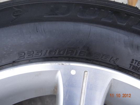 ขายล้อแม๊กซ์พร้อมยาง นำเข้าจากญี่ปุ่น NISSAN CIMA VK45 V8 225/60R16 16X7.5J ขายล้อแม๊กซ์พร้อมยาง นำเข้าจากญี่ปุ่น NISSAN CIMA VK45 V8 225/60R16 16X7.5J