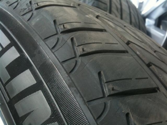 ขายล้อแม๊กพร้อมยางถอดป้ายแดง 215/60/16 NEW CAMRY 2012