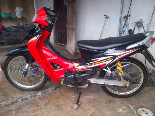 ด่วน!เวฟ125R กุญแจใหญ่ ปี49 รถเครื่องเดิม(แต่งภายนอกคับ)  พร้อมใช้ ทะเบียน+เอกสารโอน ภาษีไม่หมด 088-2197709