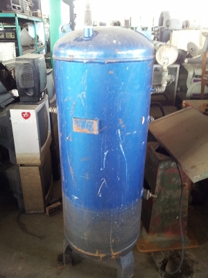 ปั๊มลม 5 HP ตู้เก็บเสียงพร้อมถังลม 200 ลิตร