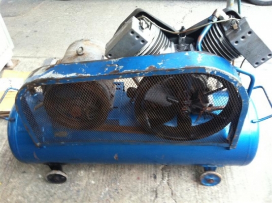 ปั๊มลม 7.5 HP เก่าญี่ปุ่น ขนาดถัง 165 ลิตร