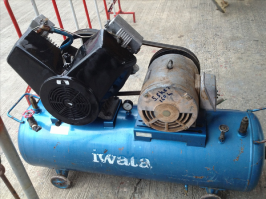 ปั๊มลม 7.5 HP เก่าญี่ปุ่น ขนาดถัง 165 ลิตร