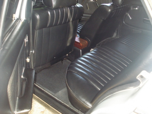 ขาย benz w123 300 D มือเดียว สภาพคลาสสิคสวยๆเหมาะสะสมเดิมๆเครื่องแน่นภายในเยี่ยมไม่มีผุรูปเยอะ ขาย benz w123 300 D มือเดียว สภาพคลาสสิคสวยๆเหมาะสะสมเดิมๆเครื่องแน่นภายในเยี่ยมไม่มีผุรูปเยอะ