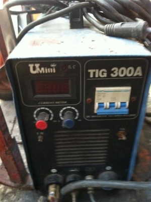 ตู้เชื่อม TIG 300 แอมป์ 2 ระบบ  เชื่อมอาร์กอนได้ด้วย ครับ