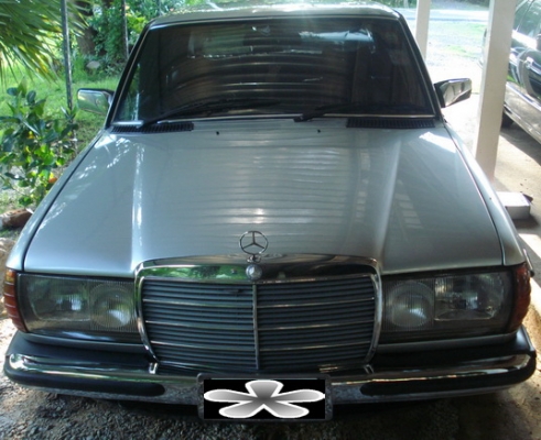 ปรับราคาbenz w123 300 D มือเดียว สภาพคลาสสิคสวยๆเครื่องแน่น