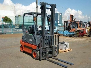 ขายฟอร์คลิฟต์ส LINDE E20P-02 BATTERY 2.0 TON AT น้ำหนักรถ 3.5 ton เสายกสูง 4 M ขอบคุณมากครับพี่ปรีชากร จ.ขอนแก่น ขายฟอร์คลิฟต์ส LINDE E20P-02 BATTERY 2.0 TON AT น้ำหนักรถ 3.5 ton เสายกสูง 4 M ขอบคุณมากครับพี่ปรีชากร จ.ขอนแก่น