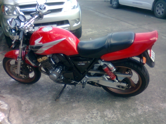 ขาย cb400 ปี94 ทำใหม้หมดทั้งคันทะเบี้ยนโอนทั้วไทยครับ