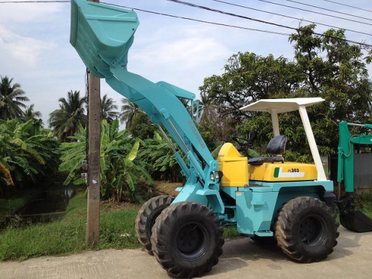 ขายรถตักล้อยาง เอวอ่อน FURUWAWA - FL303 นำเข้า มือสองจากญี่ปุ่น ทำสีใหม่ พร้อมใช้งาน