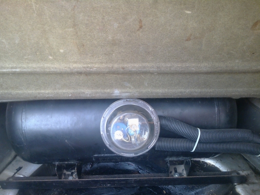 ขาย sunny coupe1.5 3ประูตู ออโต้ ติดแก็สLPG