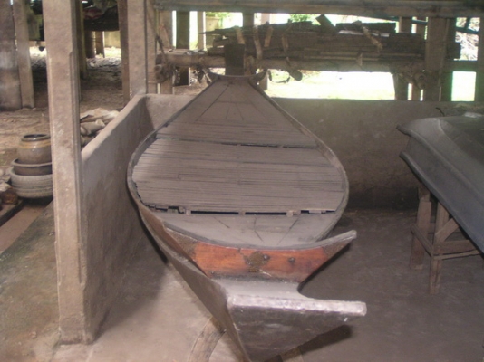 เรือไม้สัก (เรือพายม้า) เรือไม้สัก (เรือพายม้า)