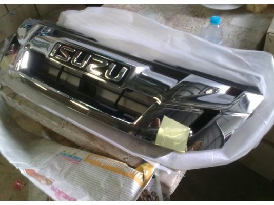 ขายหน้ากระจังดีแม็ก ออนิว โครเมี่ยม