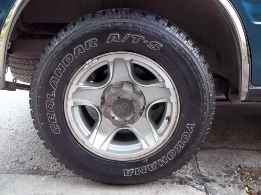 ขายปี95 ISUZU CAMEO เครื่อง2JZ เกียร์ออโต้ แก๊สหัวฉีด ไมล์ดิจิตอล ล้อแม็ก ยางใหม่